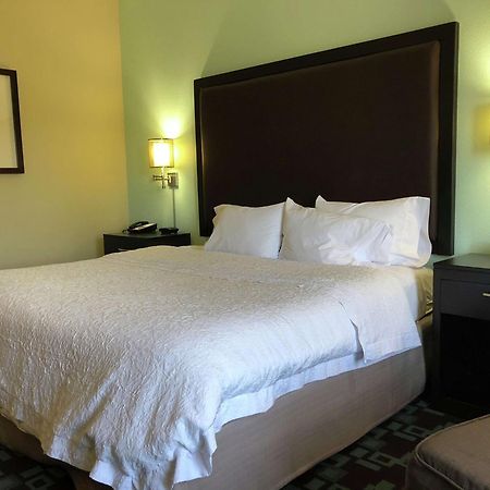 Hampton Inn & Suites Nashville At Opryland Buitenkant foto