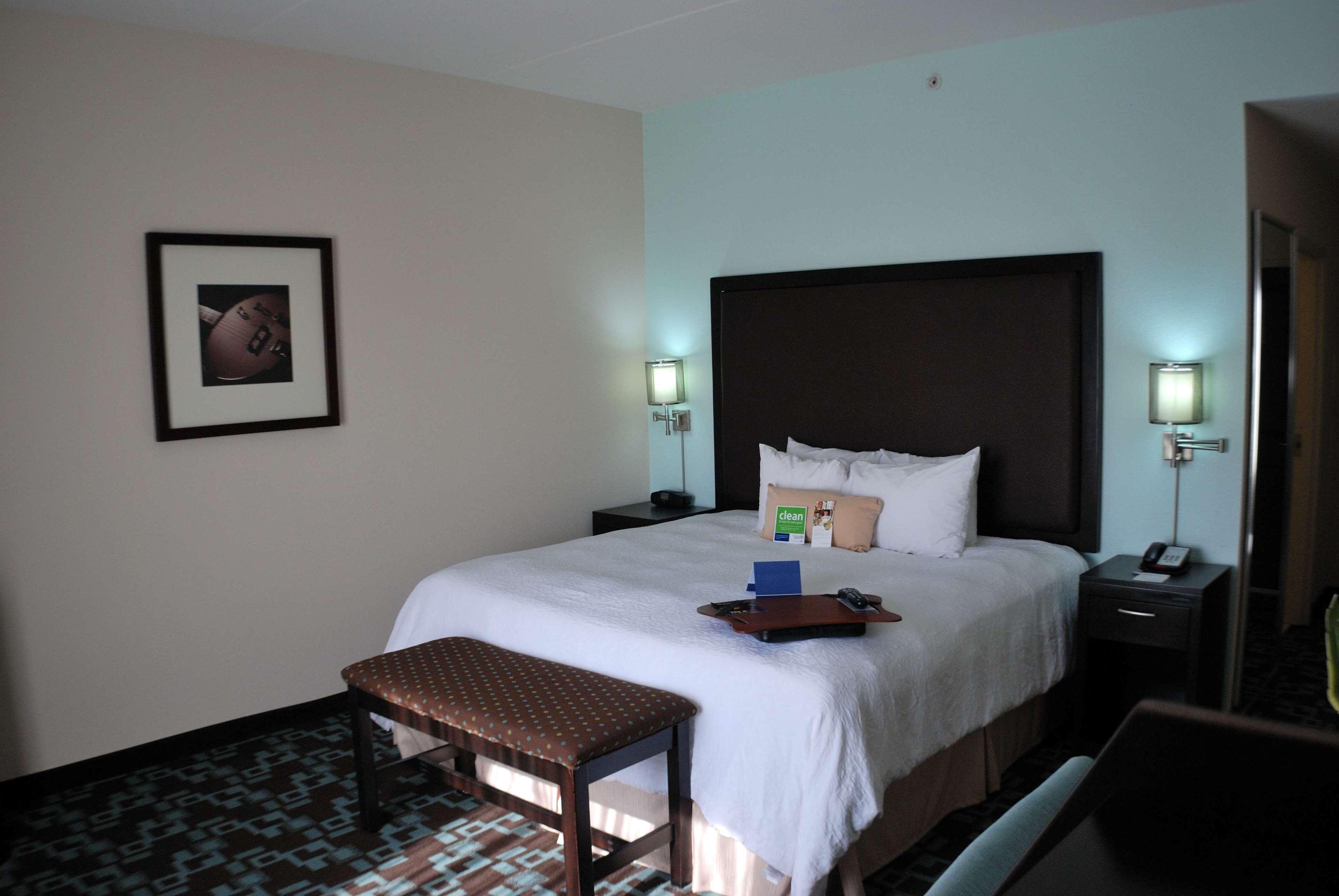 Hampton Inn & Suites Nashville At Opryland Kamer foto