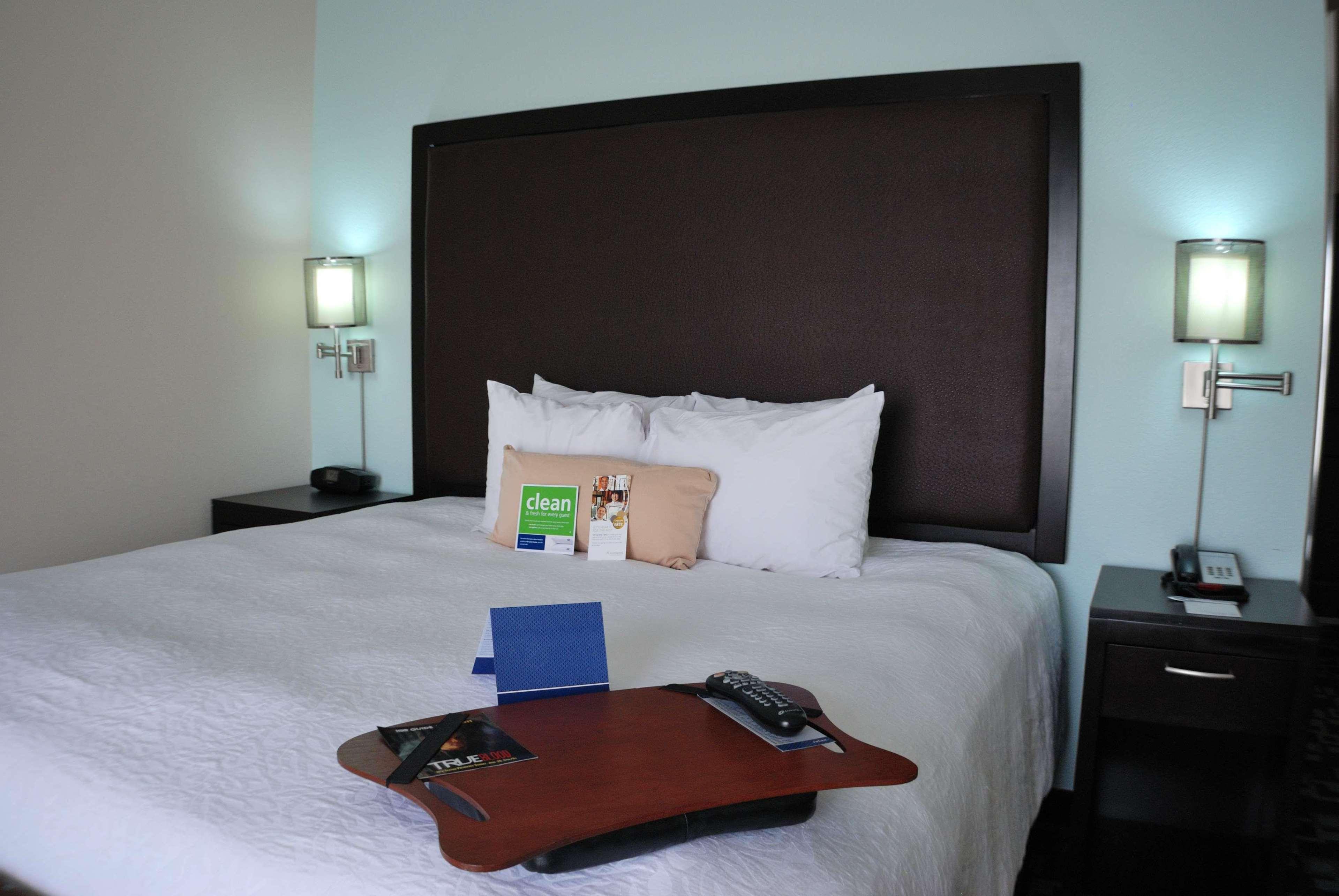 Hampton Inn & Suites Nashville At Opryland Kamer foto