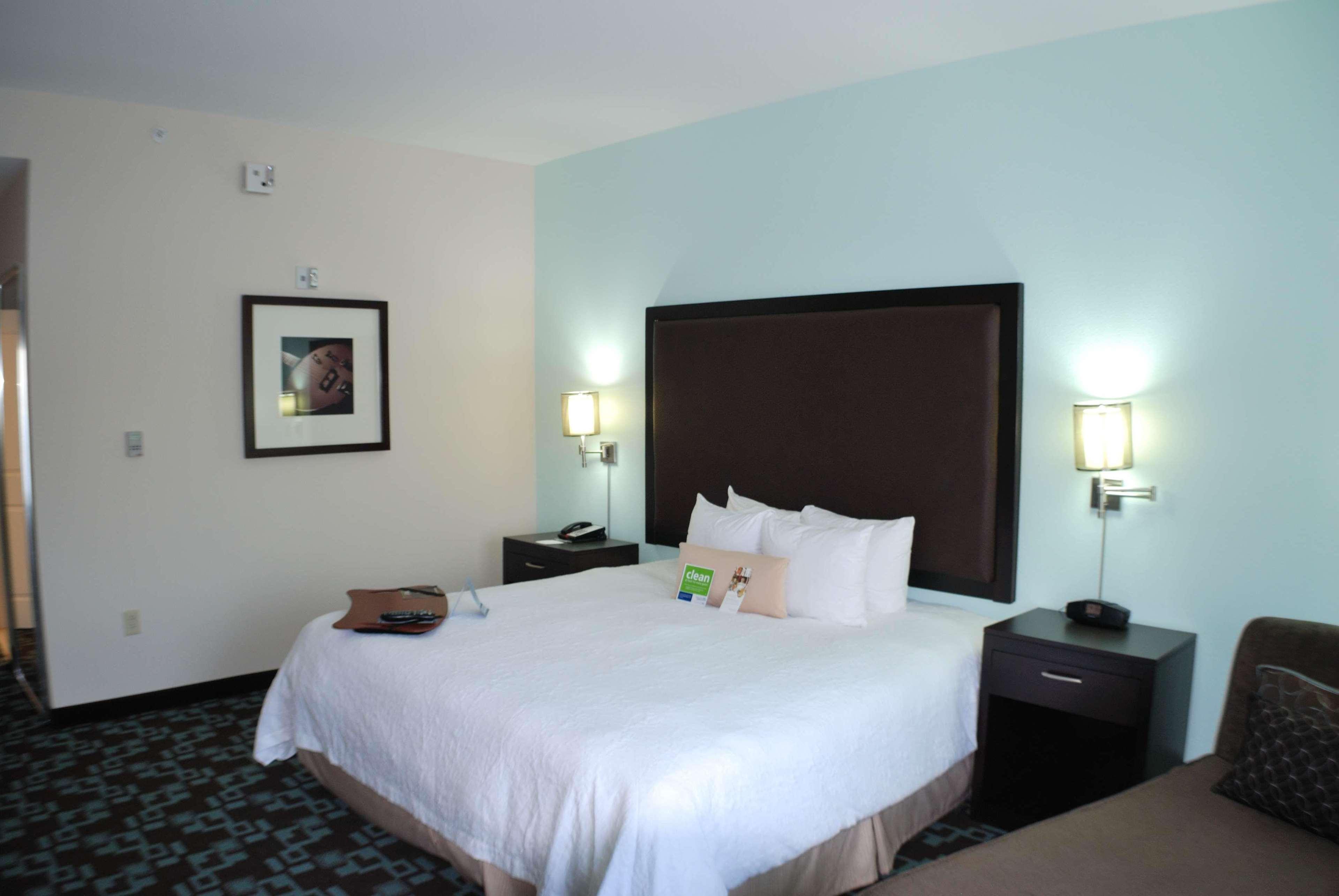 Hampton Inn & Suites Nashville At Opryland Kamer foto
